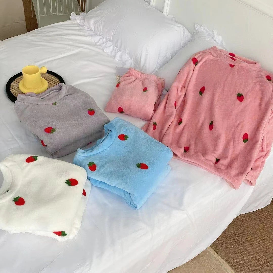 Pijama abrigado para mujer de textura aterciopelada