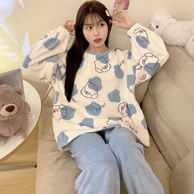 Pijama grueso para mujer con cuello redondo y dibujos